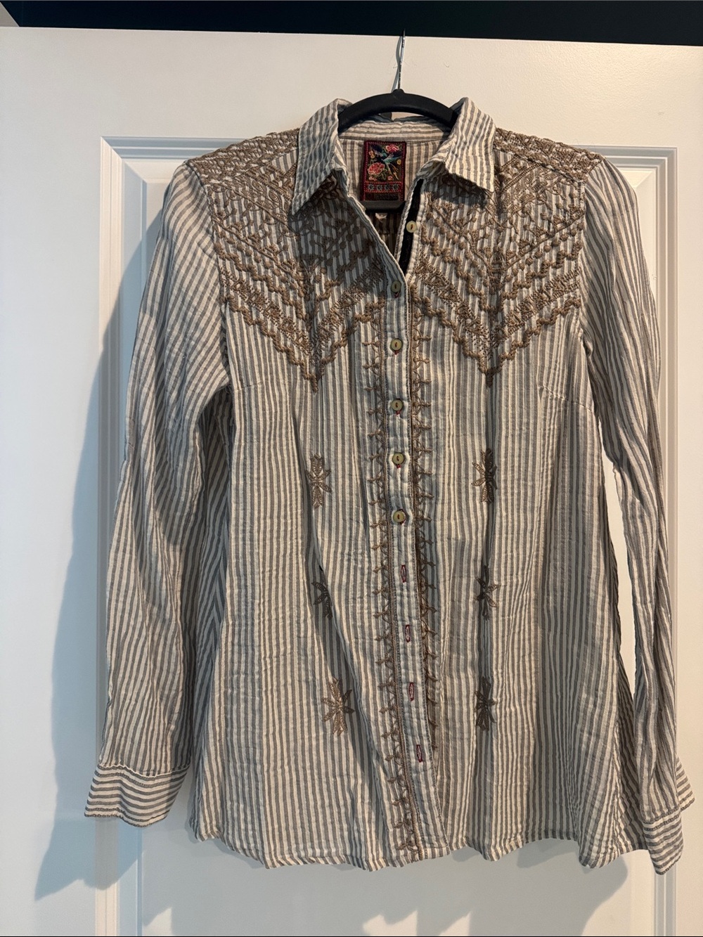 Johnny Was Beige Striped Embroidered Button-Front Blouse